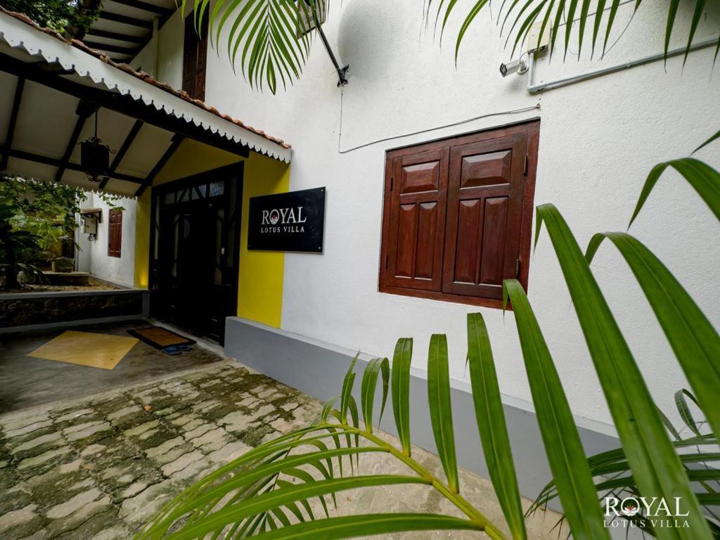 Royal Lotus Villa - Full Villa Rate Унаватуна Екстер'єр фото
