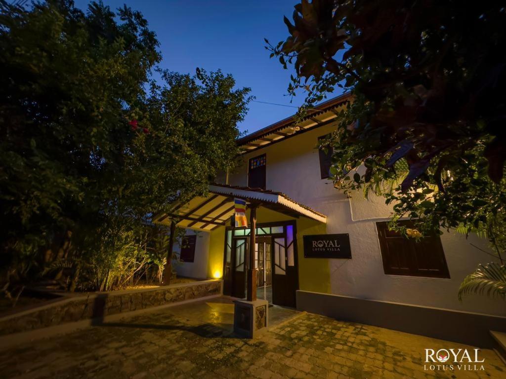 Royal Lotus Villa - Full Villa Rate Унаватуна Екстер'єр фото