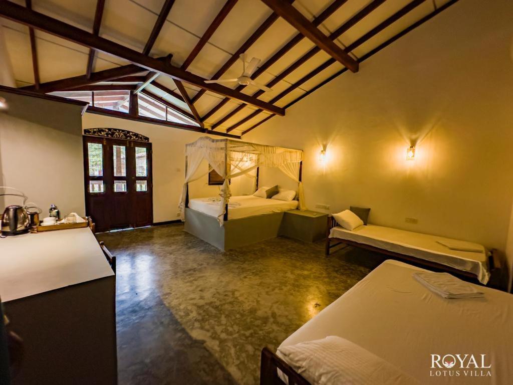 Royal Lotus Villa - Full Villa Rate Унаватуна Екстер'єр фото